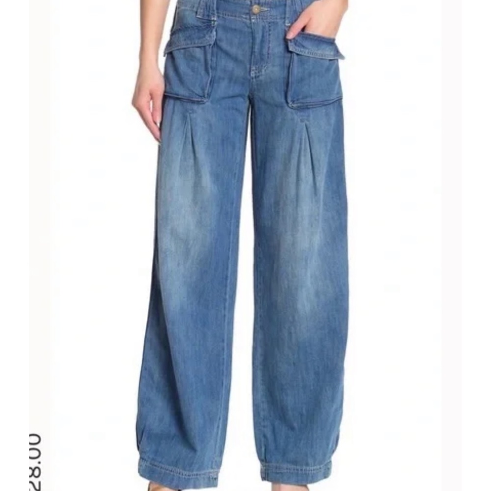 ⭐️NWT Free People Birch Denim Coastal Blue Wide leg Pants⭐️